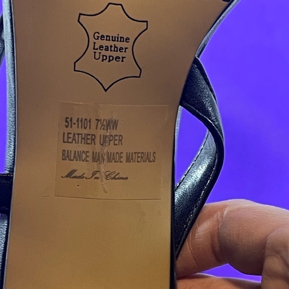 Bella Vita Women's Black Leather Slingback Block Heel Sandal Size 7.5 WW-NEW - Picture 7 of 7